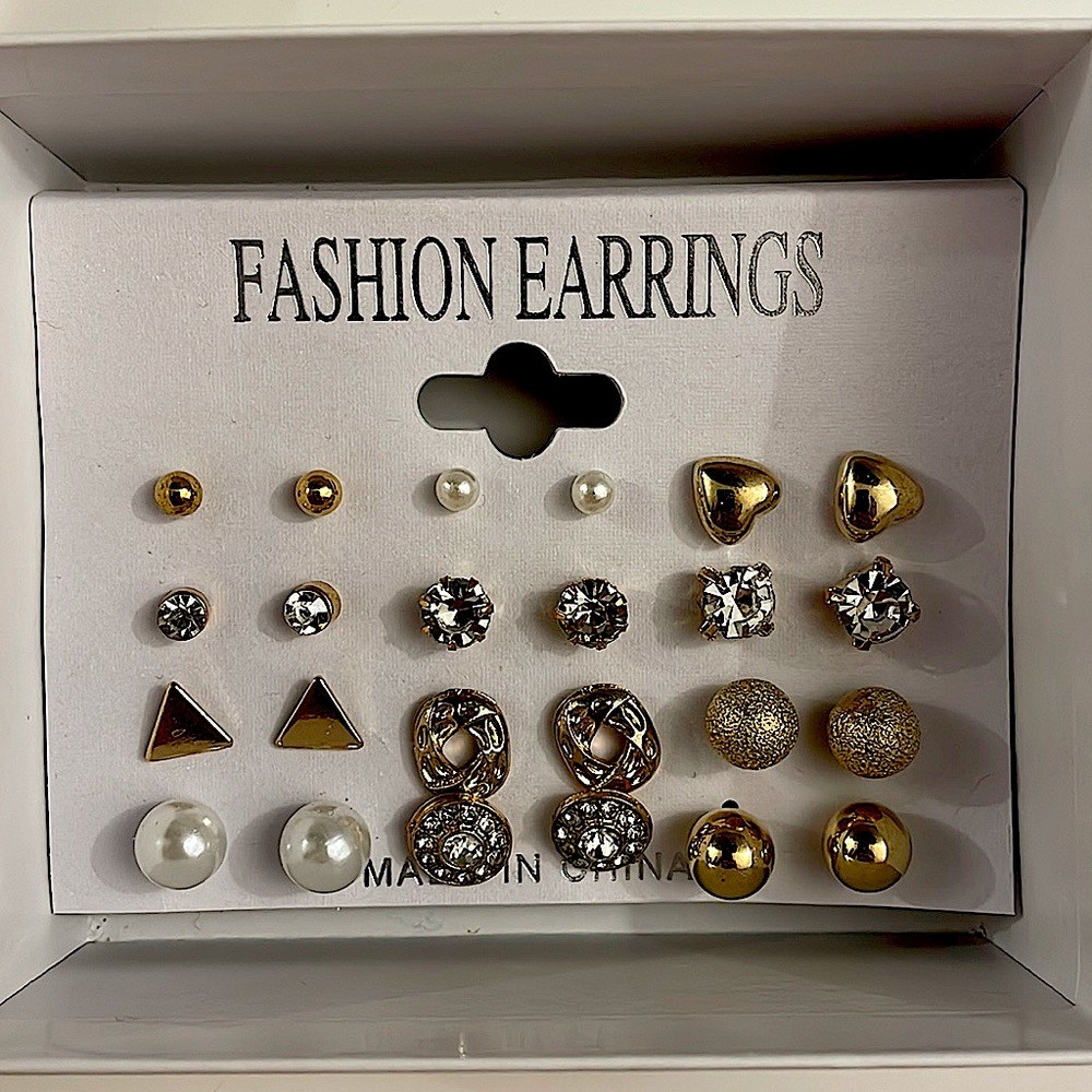 12 pairs of earrings